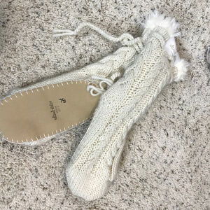 🌴 ALTAR’d STATE Sz M Slippers NWT